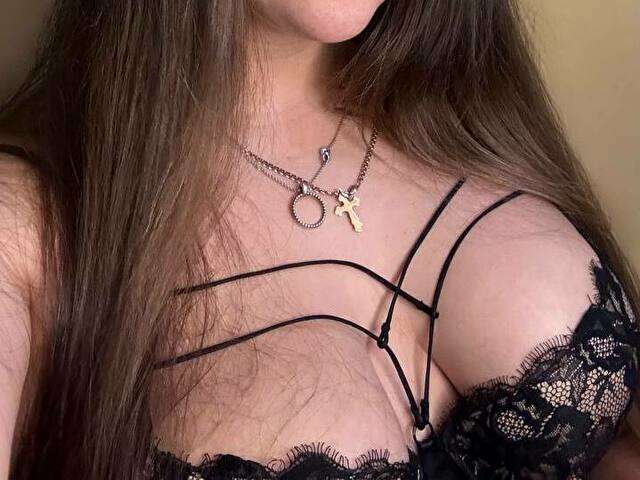 ELIZABETHJAM free sexy photo