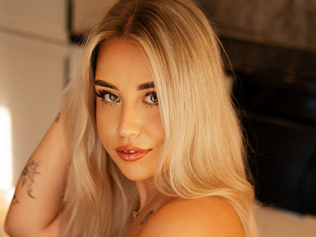 KRISTYBLOND free sexy photo
