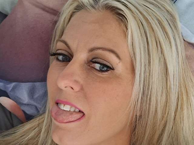 FLAWLESS free sexy photo