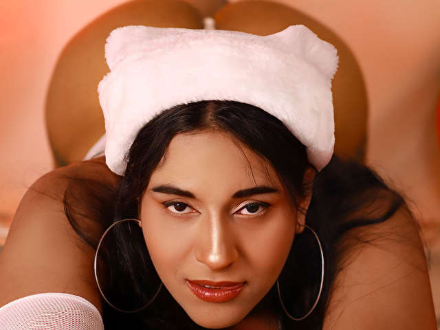ALISONCHANTS free sexy photo