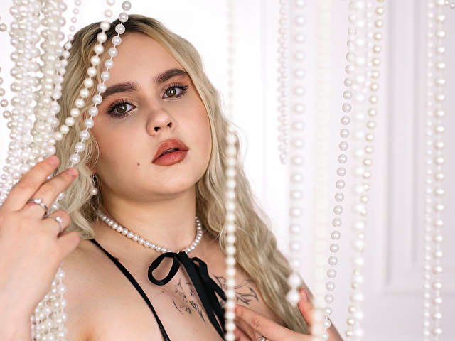 JULIA20 free sexy photo