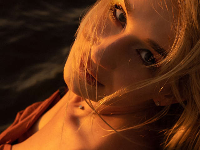 AZZORA free sexy photo