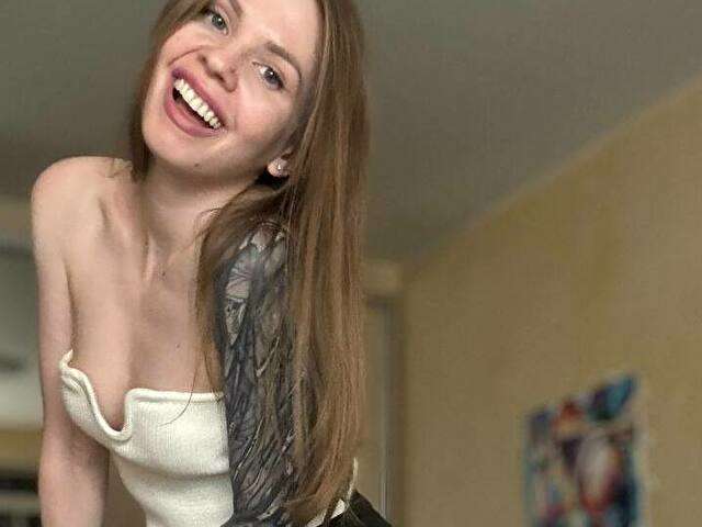 YOURSPARKLE free sexy photo