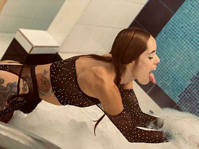 ORNELACOOPER free sexy photo