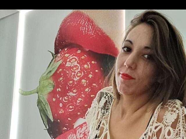 LECHERA99 free sexy photo