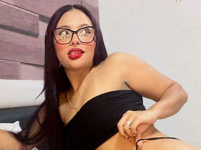 AHOTBIGASS4U free sexy photo