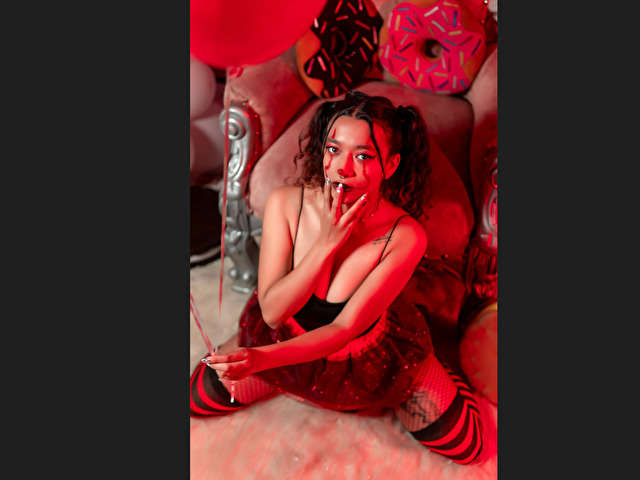 CHARLOTTEB free sexy photo