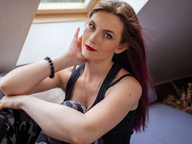 TEASEEMMA free sexy photo