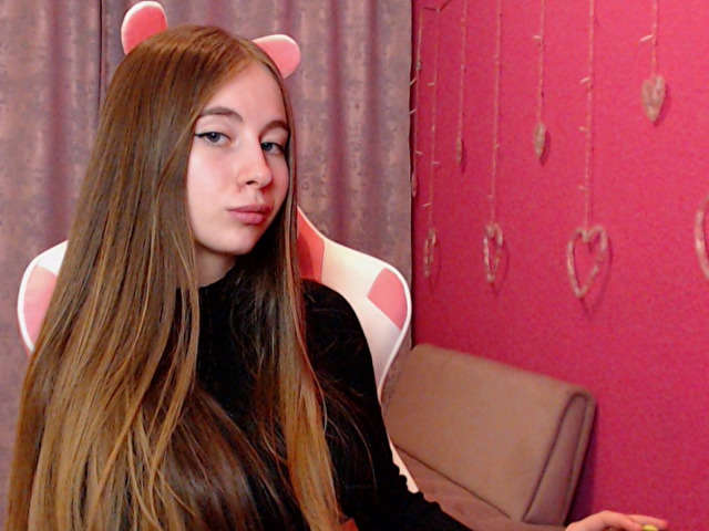 SOFFIE free sexy photo