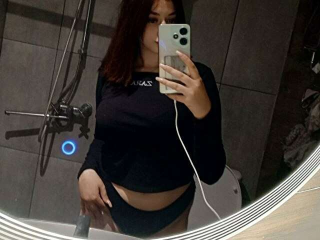 LOLAHEAVENS free sexy photo