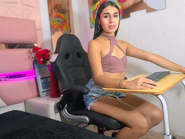 MAHIARATS free sexy photo