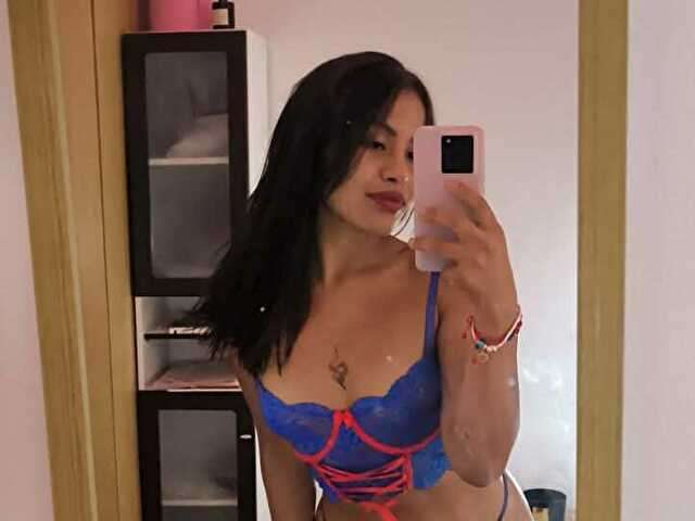 XYOMARA free sexy photo