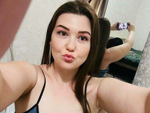 CHARMINGTATI free sexy photo