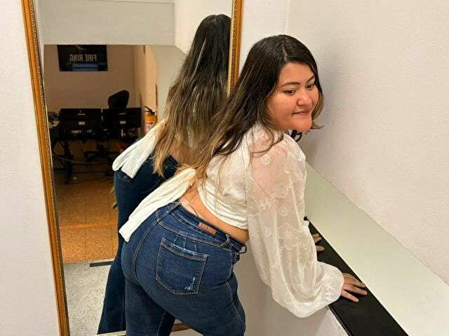 SOFIASAENZ free sexy photo