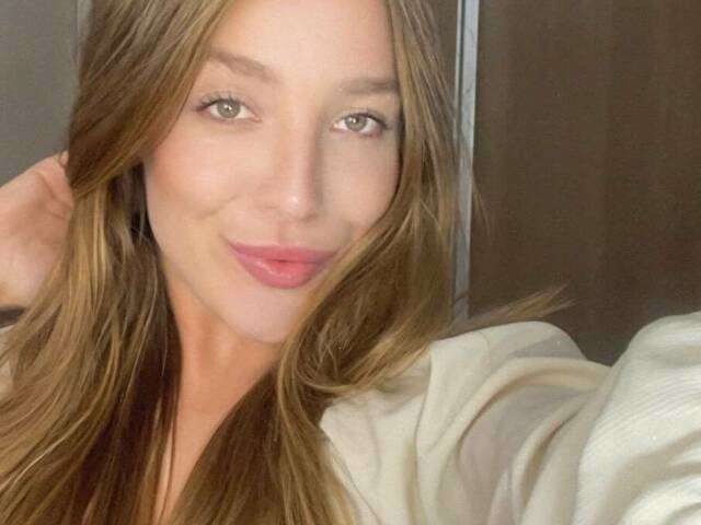 CHANTALL98 free sexy photo