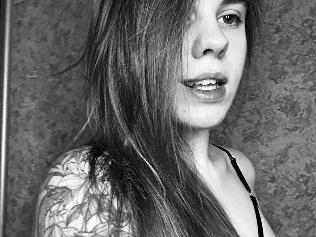 PEARLGLOW free sexy photo