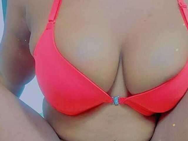 DAISYE free sexy photo