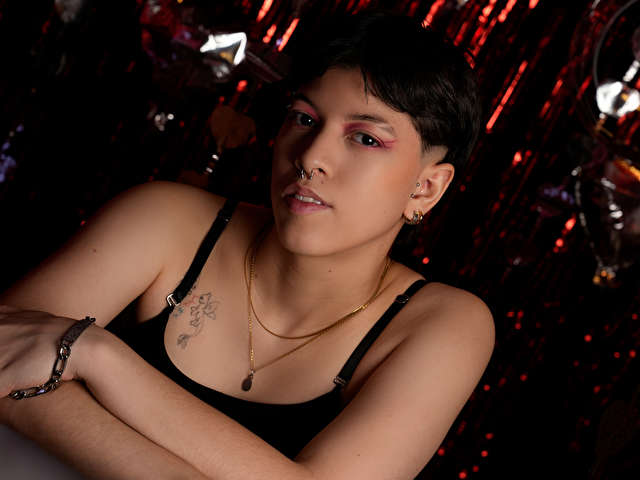 ASHERADDAMS free sexy photo
