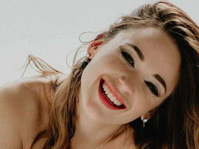 AMELYSWAM30 free sexy photo