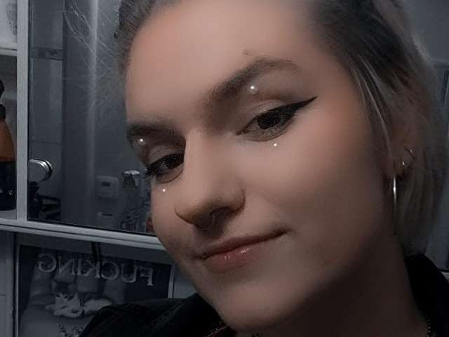CARLACAM free sexy photo