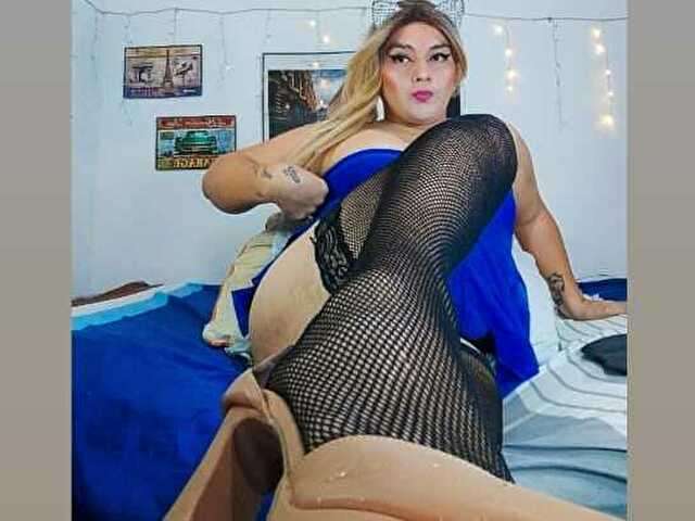 BIGCUMSOFIA free sexy photo