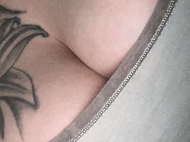 LIEN free sexy photo