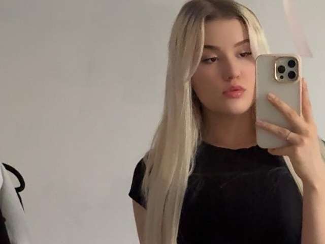 ORIANAMODEL free sexy photo