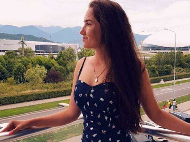 ANORA free sexy photo