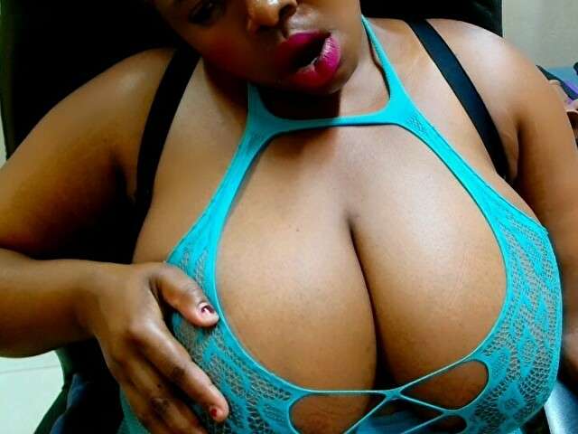 VOLUPTOUSXX5 free sexy photo