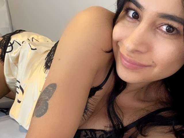 LYRARAVEN free sexy photo