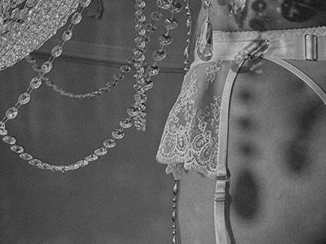 LUCYBELLY free sexy photo