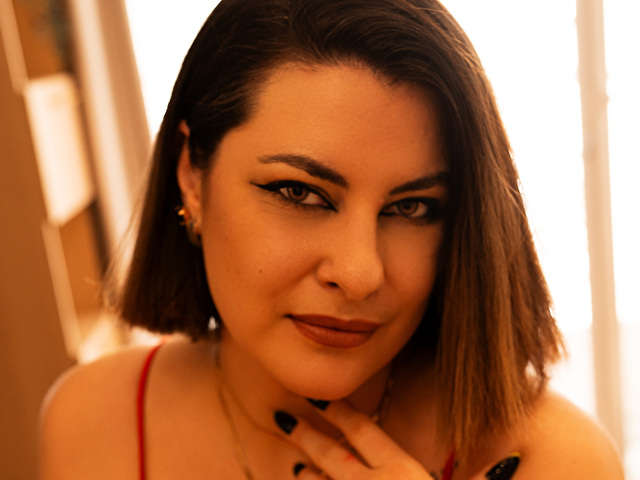 EMILYGLOW free sexy photo