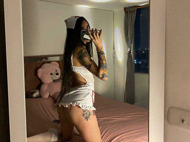 VIOLLETTAAA free sexy photo