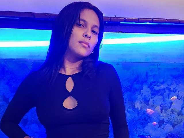 PRETYASHELY free sexy photo