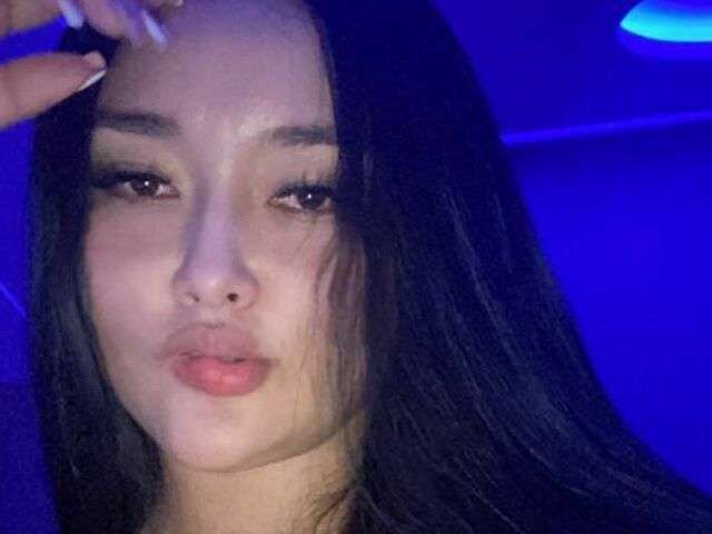EMMI free sexy photo