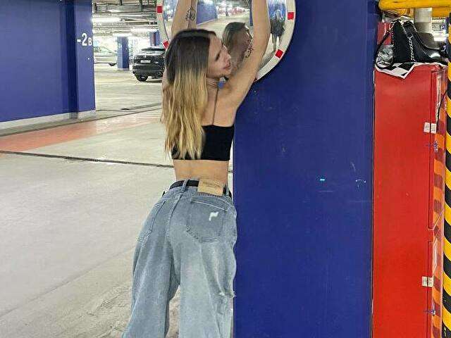 LINALUNNN free sexy photo