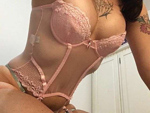 LOTTIEXOXO free sexy photo