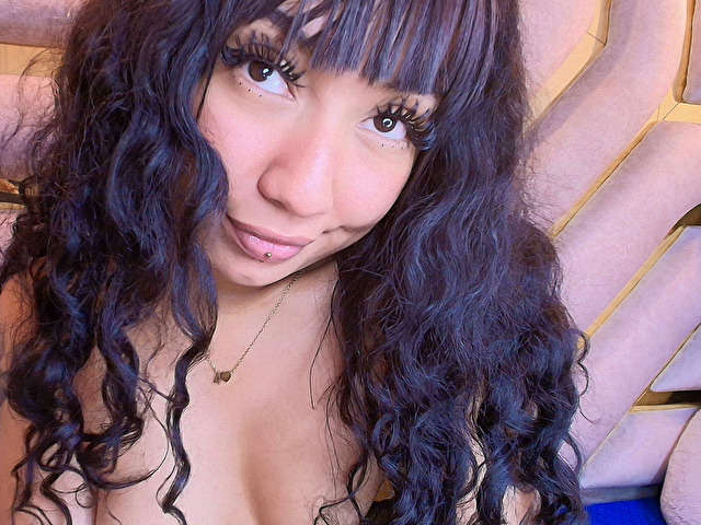 SOLEIIL free sexy photo