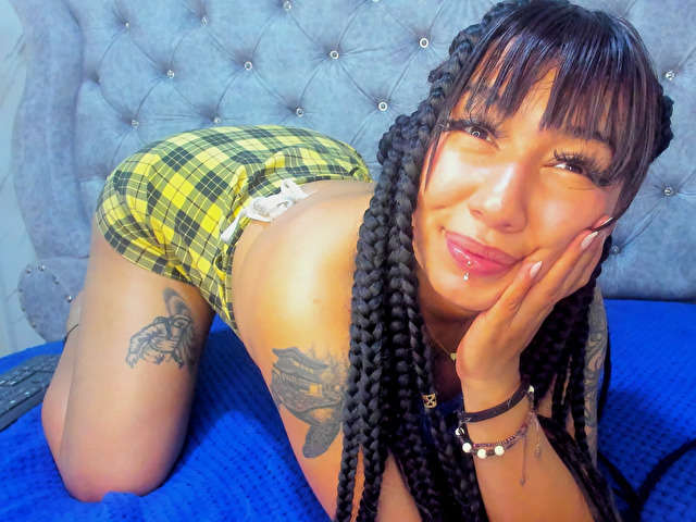 SOLEIIL free sexy photo