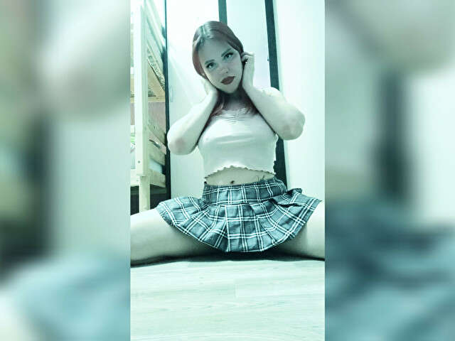 FOXYGREEN free sexy photo