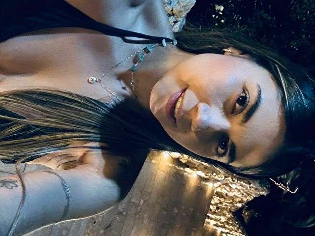 LUCYDAVIESS free sexy photo