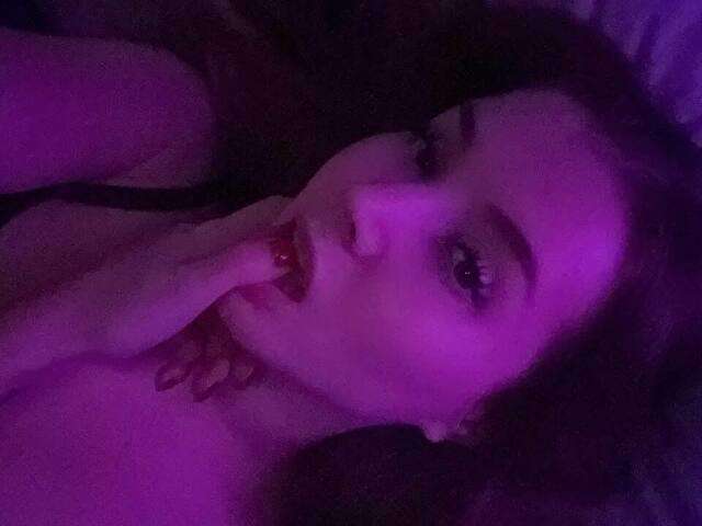 MIDNIGHTMI free sexy photo
