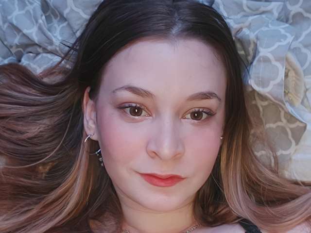 EMILIA09 free sexy photo