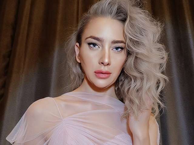 NATASCHAJENE free sexy photo