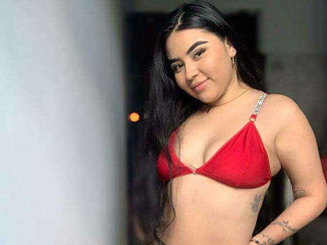 ISABELASWEET free sexy photo