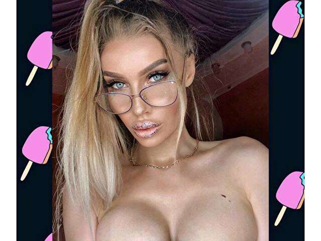 SUGARSPICEME free sexy photo