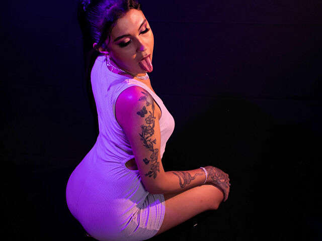 LINDACOOPER free sexy photo