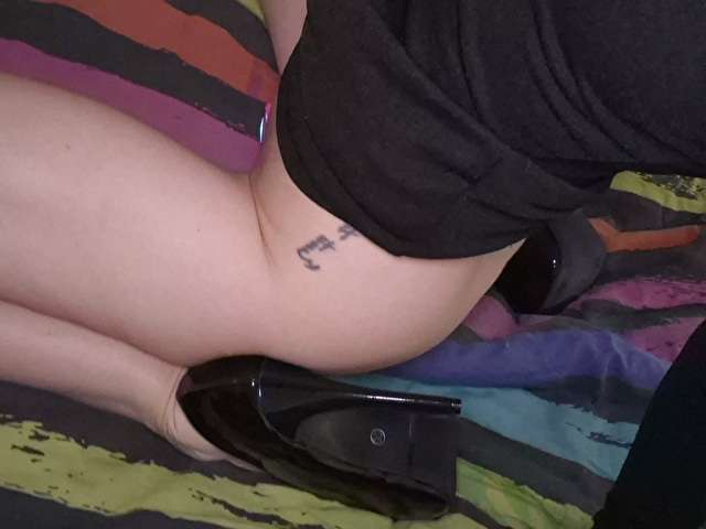 FURTIVE free hard sexy photo