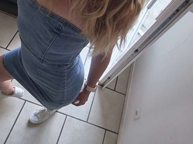 FURTIVE free sexy photo