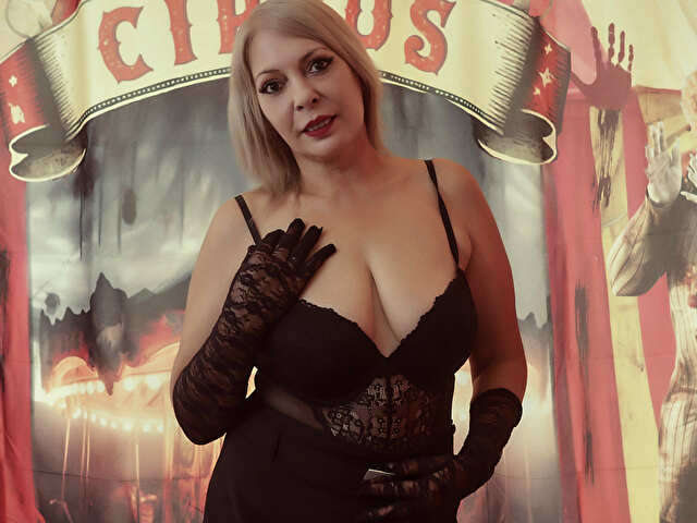 MEAMANDAX free sexy photo